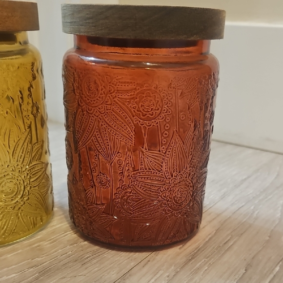 Colorful Vintage Style Glass Jar Set with Wooden Lids - Picture 5 of 10